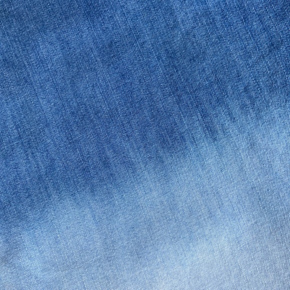 ✨SOLD✨ Ombré Denim Button-Down - Picture 11 of 11